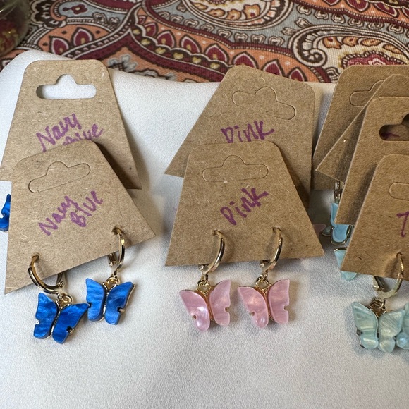 NWT BUTTERFLY HUGGIES 🦋NEW COLORS ADDED! 🔥🔥HP🔥🔥 - Picture 9 of 11